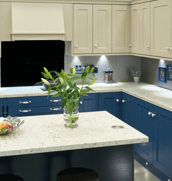 Hadfield Beaded Shaker Solid Ash